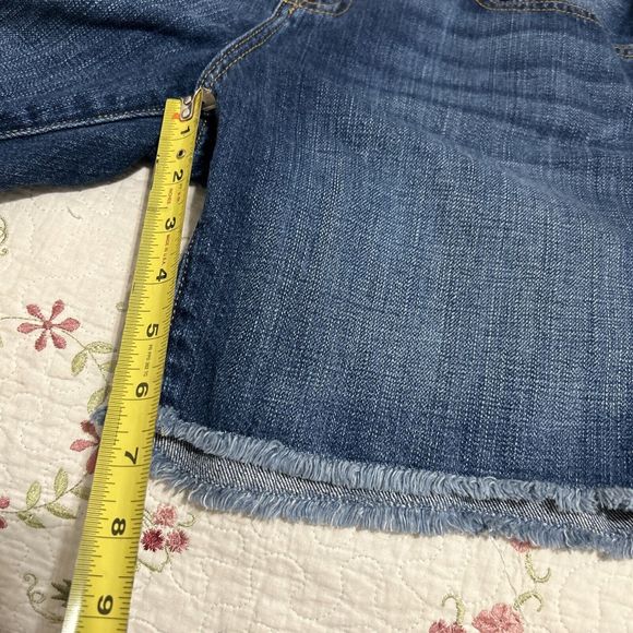 Lucky Brand Jean Shorts Womens 8/29 ( 33 waist) Laguna Short Med Blue Wash Denim - Picture 9 of 10